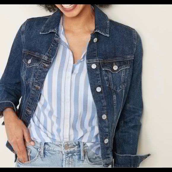 Women’s Blouse - Picture 3 of 9